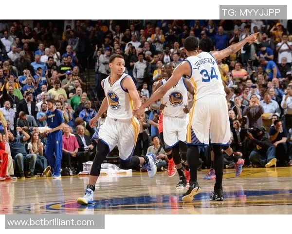 洛克伦与跟特的精彩对决分析及比赛前瞻展望