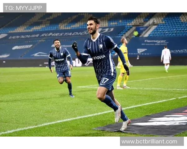 菲尔特与帕德博恩激战正酣谁能在这场对决中笑到最后 菲尔特与帕德博恩激战正酣谁能在这场对决中笑到最后